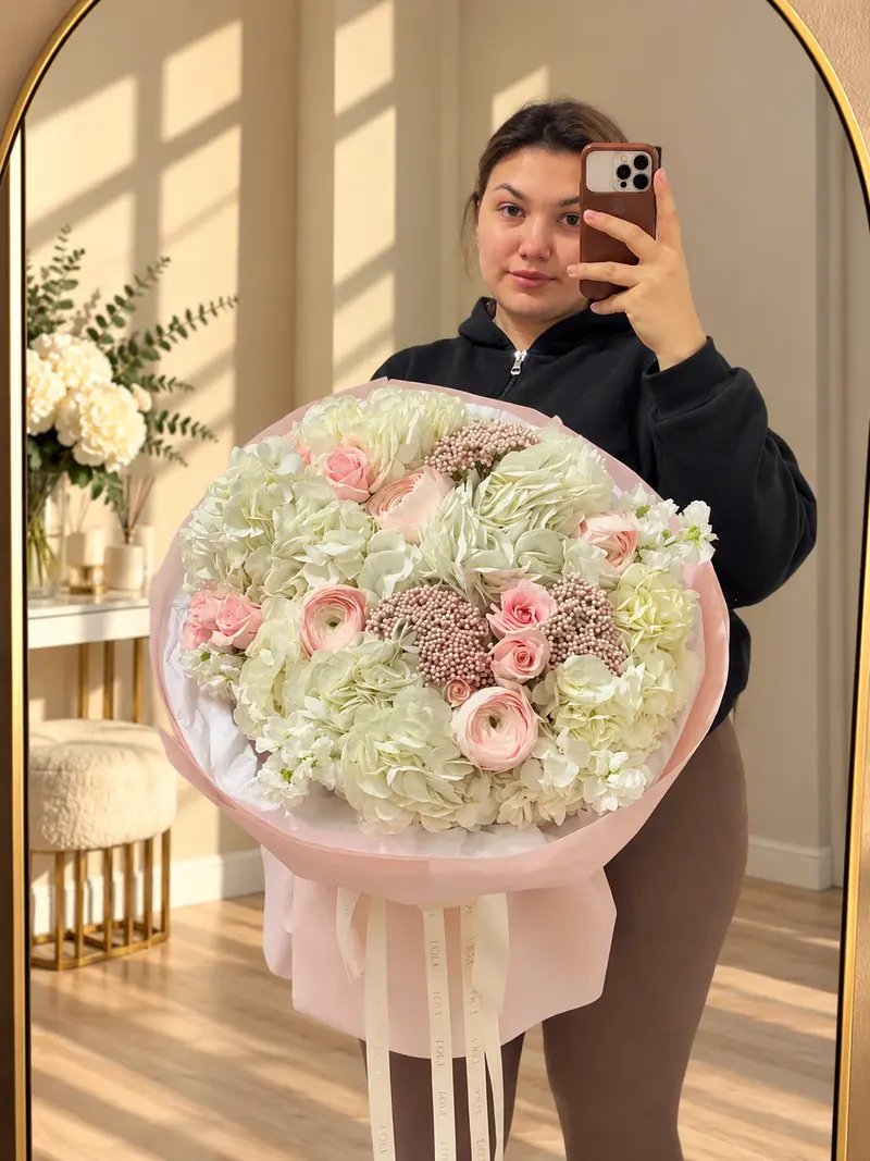 Blush Cloud Bouquet