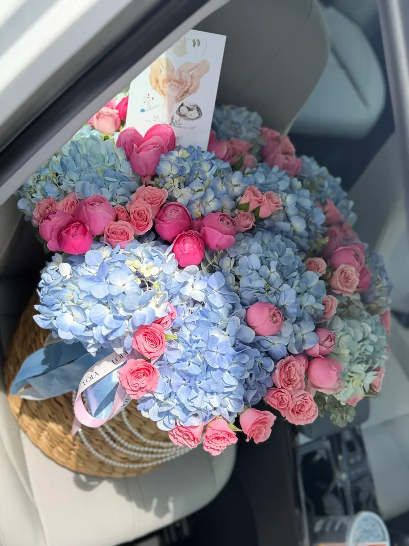 Gender Reveal Flower Box