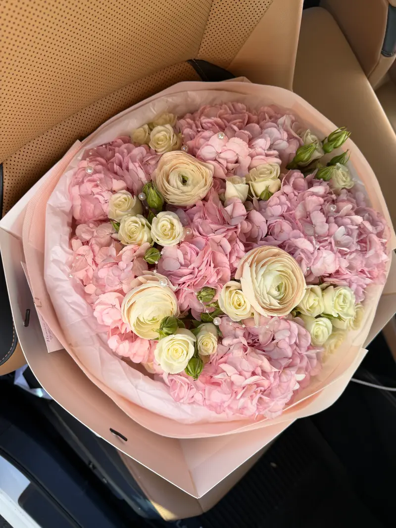 Pearl Dream Bouquet